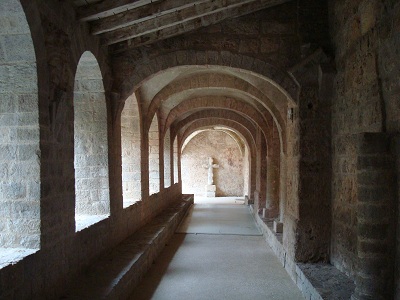 Le cloitre de l'abbaye de Gellone